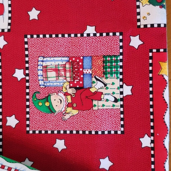 Elf on a Shelf Table Runner and 4 Placemats - Picture 8 of 8